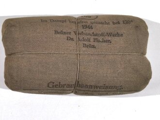 Verbandpäckchen Wehrmacht für die Tasche in der Feldbluse bzw. den Verbandkasten. Großes Modell datiert 1944