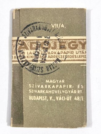 Pack Zigarettenpapier eines Herstellers aus Ungarn, die Steuerbanderole gestempelt und datiert 1943