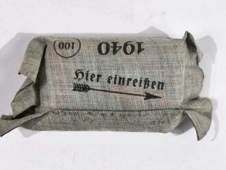 Verbandpäckchen Wehrmacht für den Verbandkasten. Kleines Modell datiert 1940
