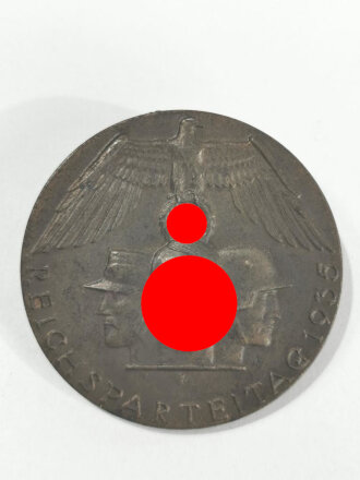 Massives Metallabzeichen "Reichsparteitag 1935"