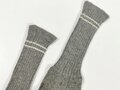 Paar Stricksocken für Mannschaften, graue Wolle mit zwei Größenstreifen, ungetragenes Paar