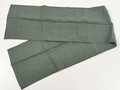 Schal aus graugrünem Webmaterial, Maße 117 x 23cm