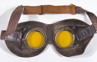 Allgemeine Schutzbrille Wehrmacht, braune Ausführung , die Gläser leicht getönt