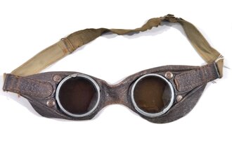 Allgemeine Schutzbrille Wehrmacht, braune Ausführung , die Gläser leicht getönt