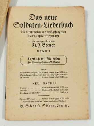 2 Liederbücher, gebraucht