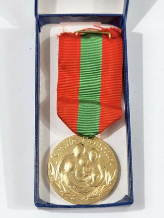 Frankreich nach 1945,  Médaille de la Famille Française de la République Française, mit Etui