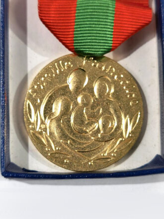 Frankreich nach 1945,  Médaille de la Famille Française de la République Française, mit Etui