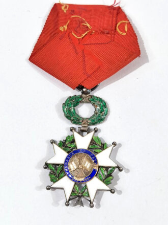 Frankreich bis 1940, Médaille de Chevalier de la Légion dhonneur, 3ème République, ca. 4,5 cm, mit Band, Farben in der Tricolore fehlen, gebraucht