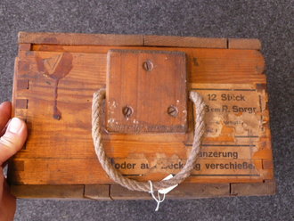 Kiste für 12 Stück 7,3cm R.Sprgr. ( Föhn ) datiert 1944. Rarität