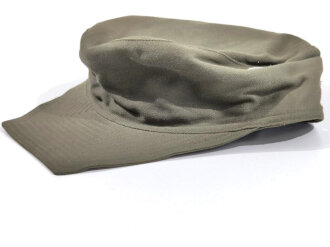 Frankreich nach 1945, Mütze CASQUETTE VERTE, "Secna Bizanos" Gr. 58, datiert 1976, Olivgrün, gebraucht, guter Zustand