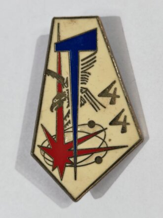 Frankreich nach 1945, Metallabzeichen "T 44", Delsart/Sens, gebraucht