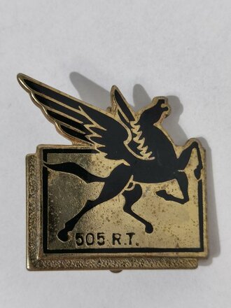 Frankreich nach 1945, Metallabzeichen, 505° Groupe de Transport, Drago/Paris, gebraucht