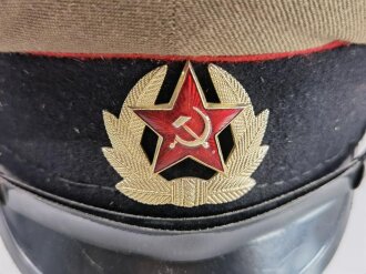 Russland, Kalter Krieg, Sowjetunion, Schirmmütze eines Offiziers der Artillerie-/Panzertruppen,, kleine Grösse