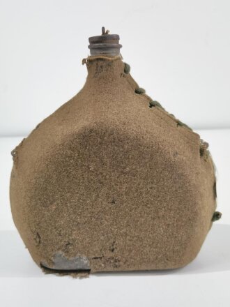 Frankreich 2. Weltkrieg, Feldflasche/Bidon Modele 1935 mit Filzüberzug und Deckel, 2 Liter, gebraucht