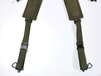 U.S. Modell 1956 field comat suspenders, used