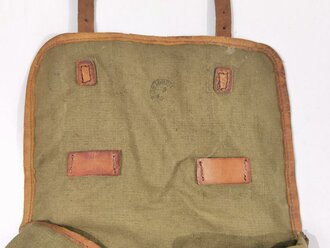 Frankreich wohl 2. Weltkrieg, Tasche/Musette für Koppel, gestempelt, ca. 22 x 27 x 9 cm, gebraucht