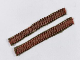 Frankreich 2. Weltkrieg, 2 Rote Litzen eines Obergefreiten/Coporal Brigadier (1 Rote Litze kennzeichnete den einfachen Gefreiten), ca. 7,5 x 0,5 cm, gebraucht