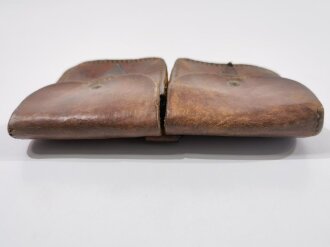 Frankreich 2. Weltkrieg, Doppelte Magazintasche für die Koppel des Infanteristen, ca. 19 x 12 x 2 cm, guter gebrauchter Zustand