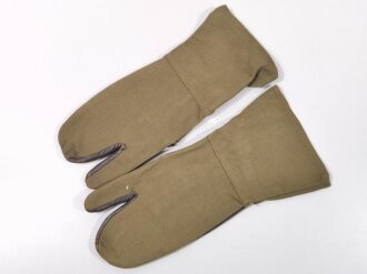 Frankreich wohl 2. Weltkrieg, Handschuhe/Fäustlinge, Gr. 2, gestempelt, ungetragen, Leder spröde