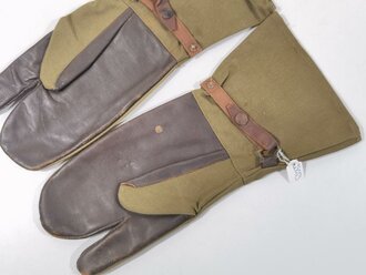 Frankreich wohl 2. Weltkrieg, Handschuhe/Fäustlinge, Gr. 2, gestempelt, ungetragen, Leder spröde