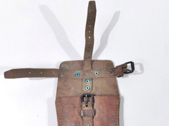 Frankreich vor 1945, Ledertasche für Drahtschere, gestempelt 1938, Gesamtlänge 35 cm, Tasche 24 x 12 cm, gebraucht