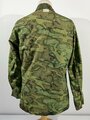 U.S. Coat Mans Combat, Tropical, ERDL, Ripstop, size Medium regular, dated 1968. Unused