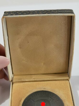 Westwall, nicht tragbare Medaille der Firma Holzmann Freiburg 1938, Durchmesser 36mm, in Etui