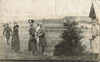 Foto Kaiser Wilhelm II. mit Kronprinz in Frankreich bei einer Parade, 9 x 14 cm