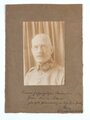 Studioaufnahme auf Karton, Portrait mit eigenhändiger Unterschrift eines Generals aus der Zeit des 1. Weltkriegs, 24 x 17 cm