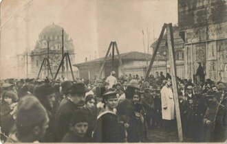 Foto "Hinrichtung von Verbrechern in Konstantinopel im März 1918", 9 x 14 cm