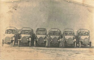 Foto Gruppenportrait einer Bayerischen Kraftfahrgruppe...