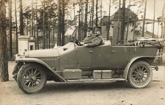 Foto Bayerische Soldaten in einem offenen Automobil, 9 x 14 cm