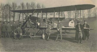 Soldaten der Sächsischen Feldfliegerabteilung 24...