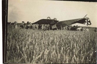 Soldaten der Sächsischen Feldfliegerabteilung 24...