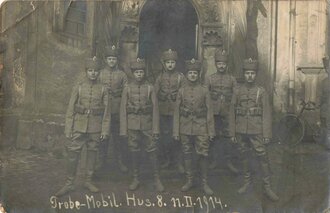 Gruppenportrait von Feldgrauen Husaren mit...