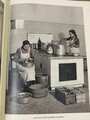 "Arbeitsmaiden am Werk" Ein Bildbuch von Hans Retzlaff mit 136 Seiten, im Schutzumschlag