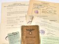 Kriegsgefangenschaft, Soldbuch eines Angehörigen der Kriegsmarine mit Royal Navy Identity Card, Dienst- und Führungszeugnis aus dem Deutschen Minenräumdienst sowie "Certificate of Discharge" aus engl. Kriegsgefangenschaft 1947 etc., ca. DIN A5, gebraucht