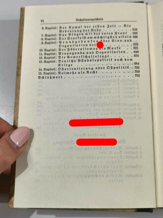 Adolf Hitler " Mein Kampf", Hochzeitsausgeb der Amtverwaltung Wadgassen 1939.  Die beiden Seiten nach der Widmung leicht defekt, sonst einwandfreier Zustand. Im Schuber