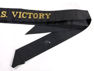 British Royal Navy, Cap Tally/Mützenband "H.M.S. VICTORY", nach 1945, 96 cm, gebraucht, fleckig