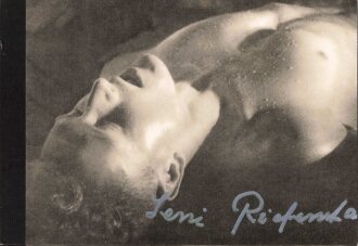 Deutschland nach 1945, Leni Riefenstahl, eigenhändige Unterschrift auf Postkarte, ab 2000, 11 x 15 cm, guter Zustand