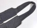 Luftwaffe, Fallschirmjäger Patronenbandulier für K98 Ladestreifen. Ausführung in blau, getragenes Stück in gutem Zustand