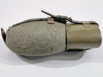 Feldflasche Wehrmacht, Variante mit graugrünem Bezug