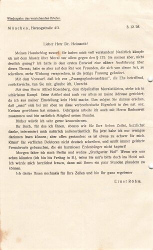 Flugblatt, "Die anormale Veranlagung des Hauptmanns Ernst Röhm", Briefe von Ernst Röhm abgedruckt, hrsg. v. Dr. Helmuth Klotz, Berlin-Tempelhof, März 1932, 8 lose Blätter, ca. DIN 5, gelocht, leicht fleckig, sonst guter Zustand