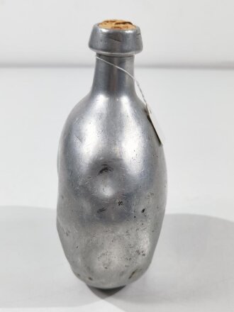 Russland 1.Weltkrieg, Feldflasche M1909 aus Aluminium, datiert 1910, stark gebraucht