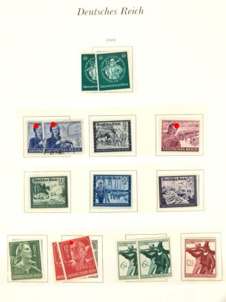 Sammlung Briefmarken Deutsches Reich, jede Seite mit Marken ist fotografiert.