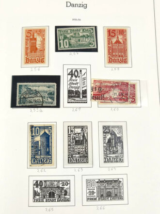 Sammlung Briefmarken Danzig, jede Seite mit Marken ist fotografiert.