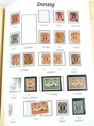 Sammlung Briefmarken Danzig, jede Seite mit Marken ist fotografiert.