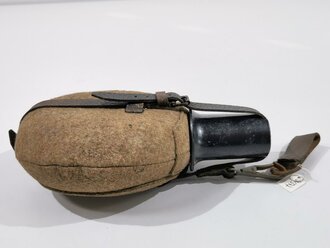 Feldflasche Wehrmacht, Ausführung 1 Liter, mit Aufschiebeschlaufe. Sehr guter Zustand