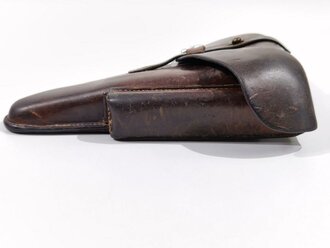 Polizei Weimarer Republik, Koffertasche für Pistole 08, datiert 1929. Die Lederlasche für den Verschlussriemen alt ergänzt