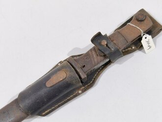 Seitengewehr M84/98 für K98. Ungereinigtes Stück von W.K.C., ohne Nummern oder Jahreszahl. Im Koppelschuh , dieser datiert 1942